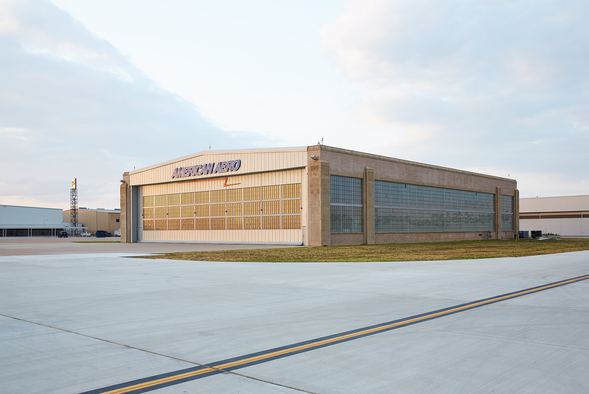 American Aero Hanger - Steve Craft Photography, Phoenix, Arizona based Advertising, Aviation & Editorial Photographer