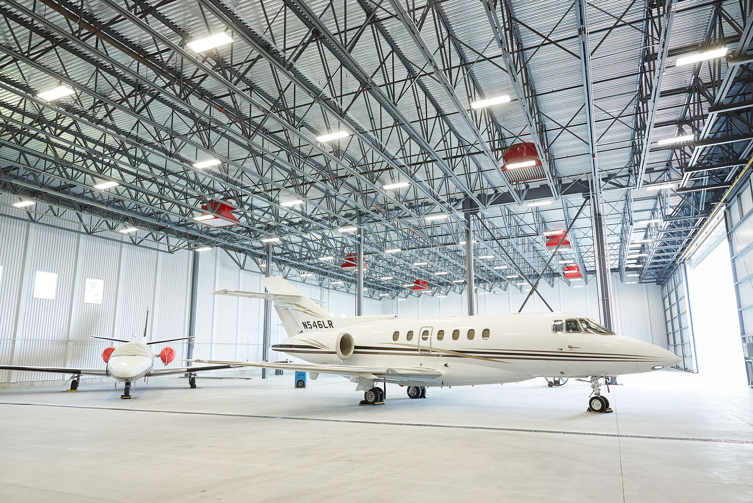 Corporate hanger - Steve Craft Photography - Phoenix Arizona Aviation Photographer