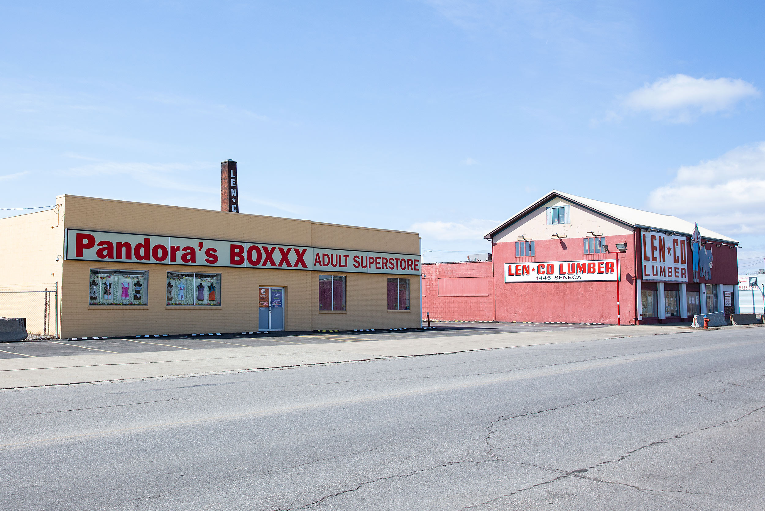 Pandoras Boxxx Buffalo - Steve Craft Photography - Phoenix Arizona Commercial Photographer