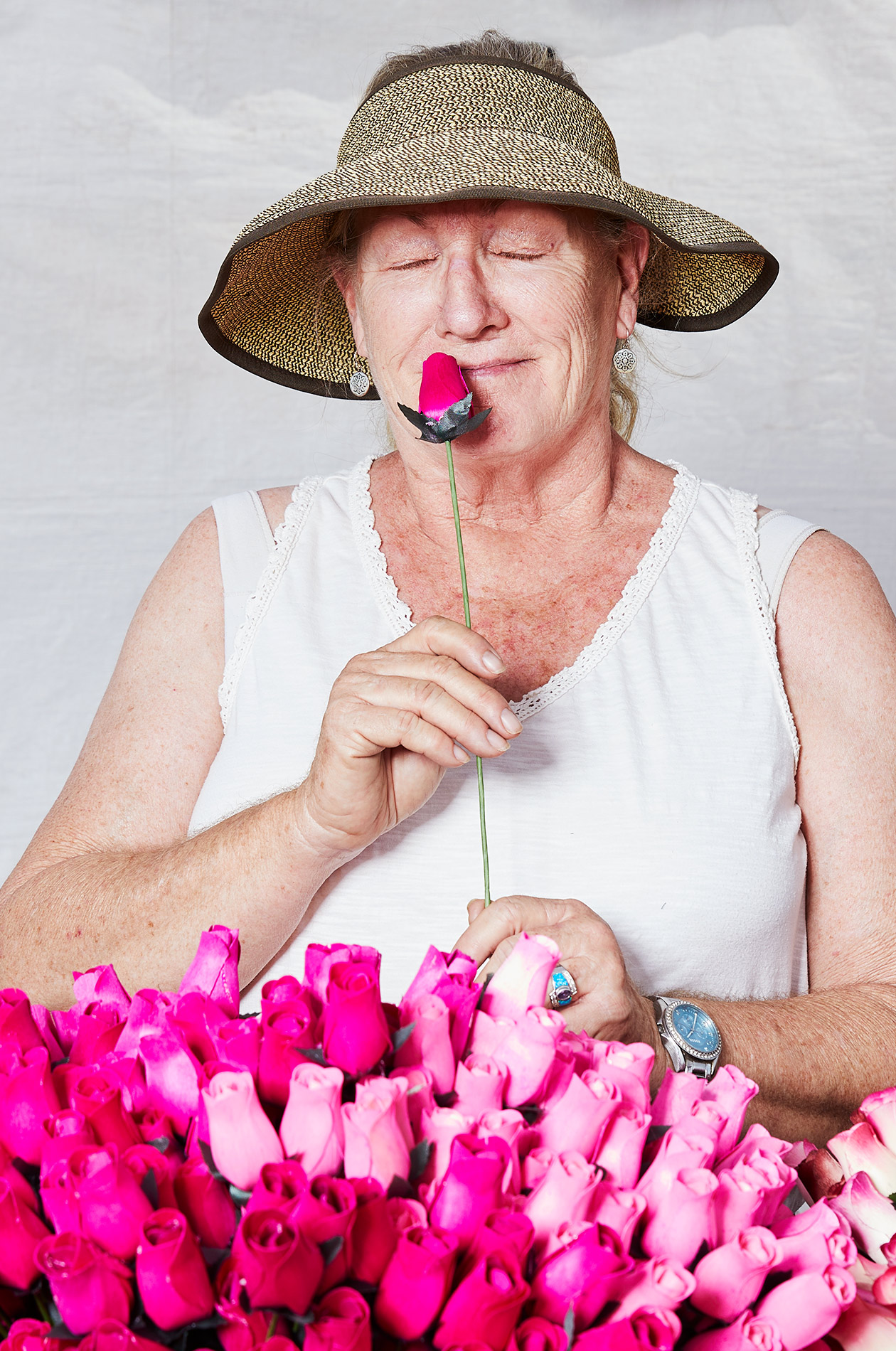 Wood flowers saleslady  - Steve Craft Photo - Assignment Photographer Phoenix Arizona